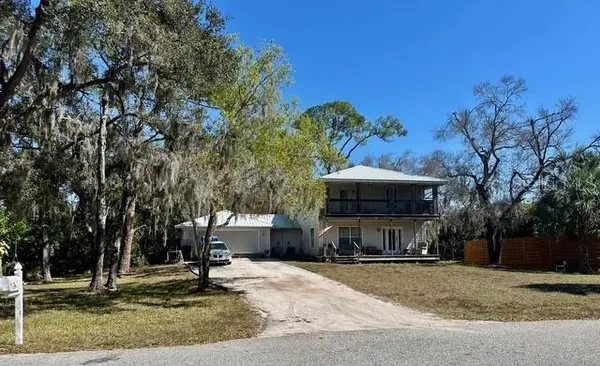 5610 Middle Avenue, SARASOTA, FL 34243