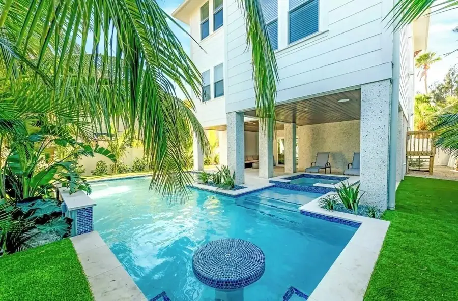 2403 Avenue C, Bradenton Beach, FL 34217 - #2