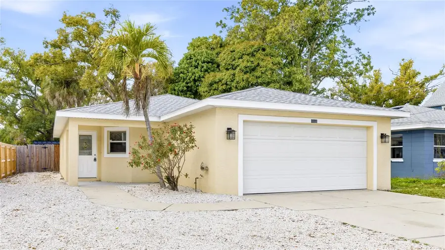 1016 26th Street W, Bradenton, FL 34205 - #2