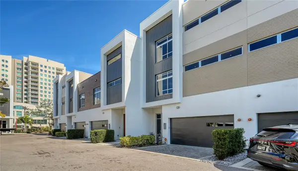 211 Cosmopolitan Court #211, SARASOTA, FL 34236