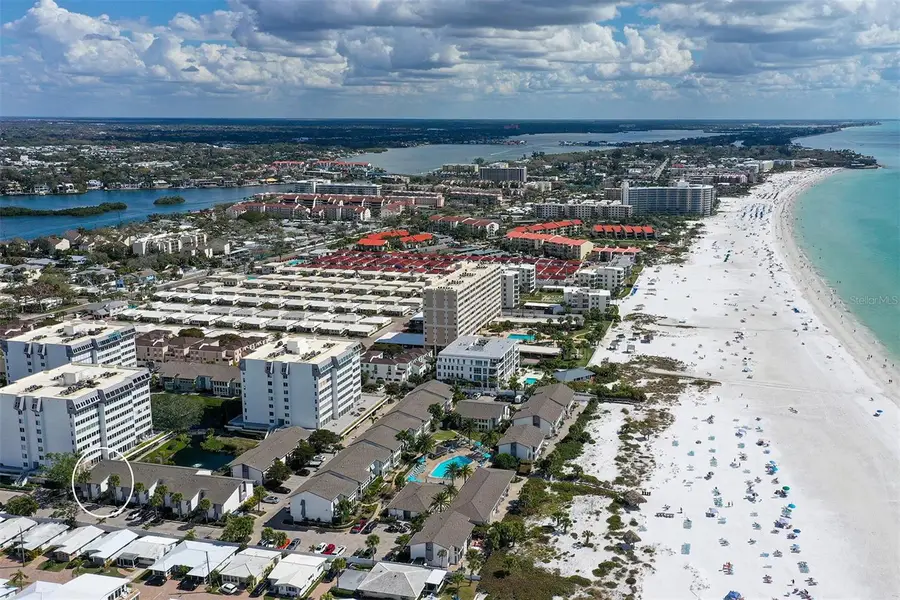 1050 W Peppertree Lane #116B, Sarasota, FL 34242 - #2