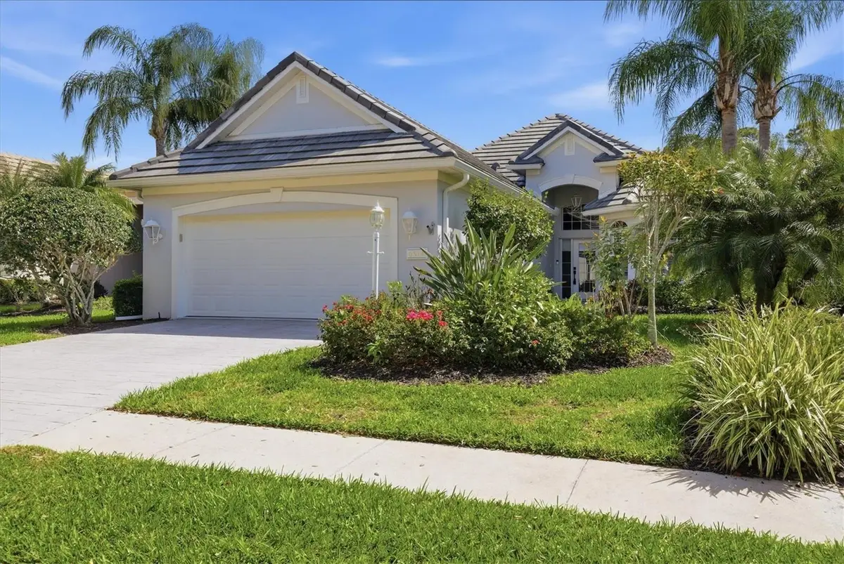 6514 Oakland Hills Drive, Lakewood Ranch, FL 34202 - #1
