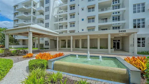 2450 Harbourside Drive #212, LONGBOAT KEY, FL 34228