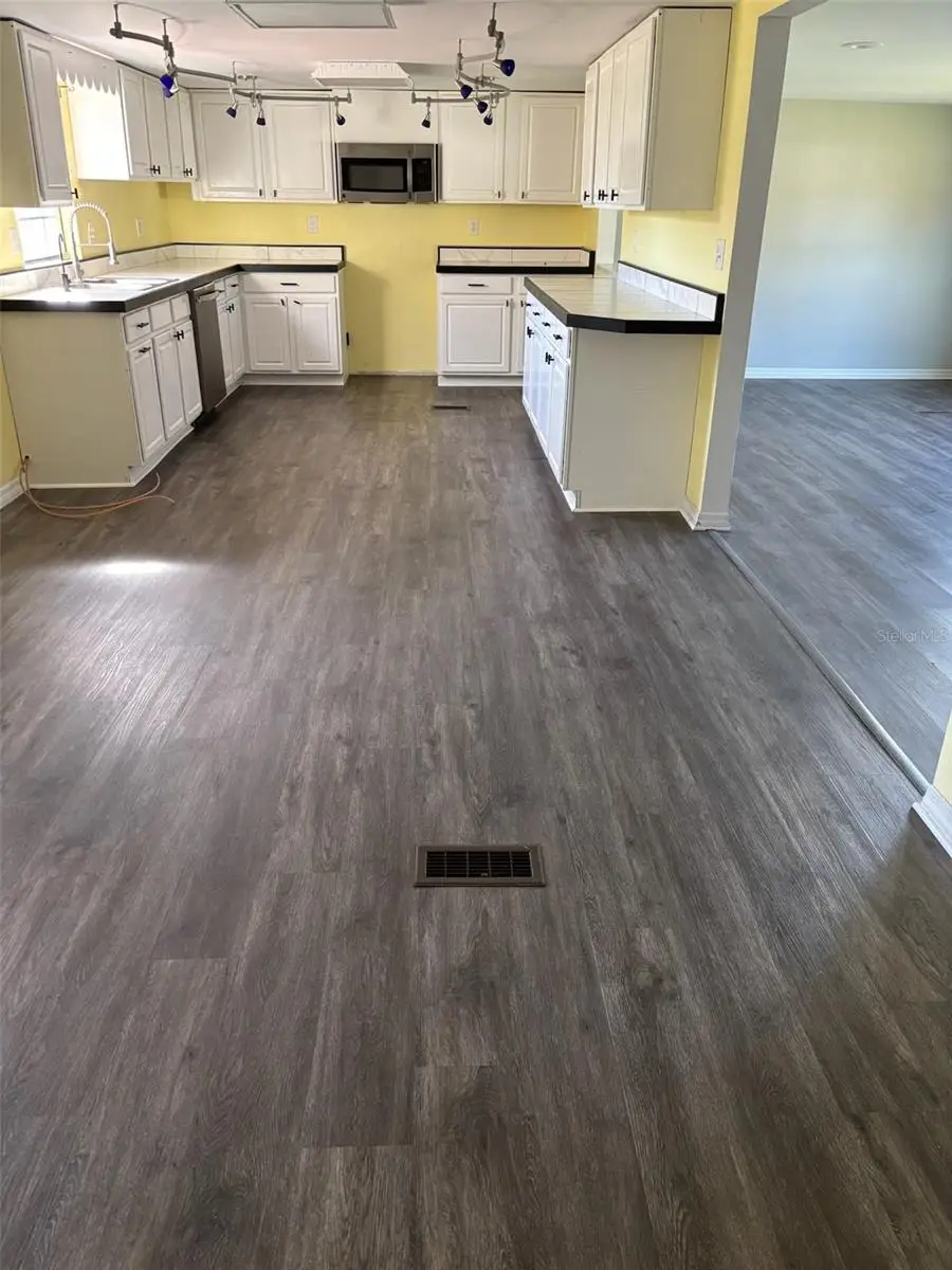 206 Country World Drive E, Davenport, FL 33897 - #3