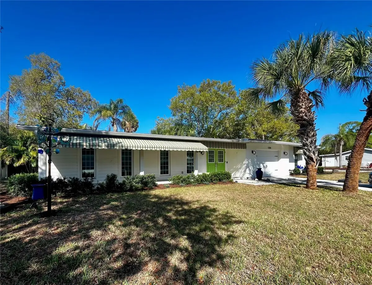 1330 S Jefferson Avenue, Sarasota, FL 34239 - #1
