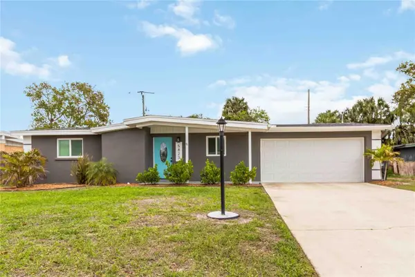 5823 22nd Street W, BRADENTON, FL 34207