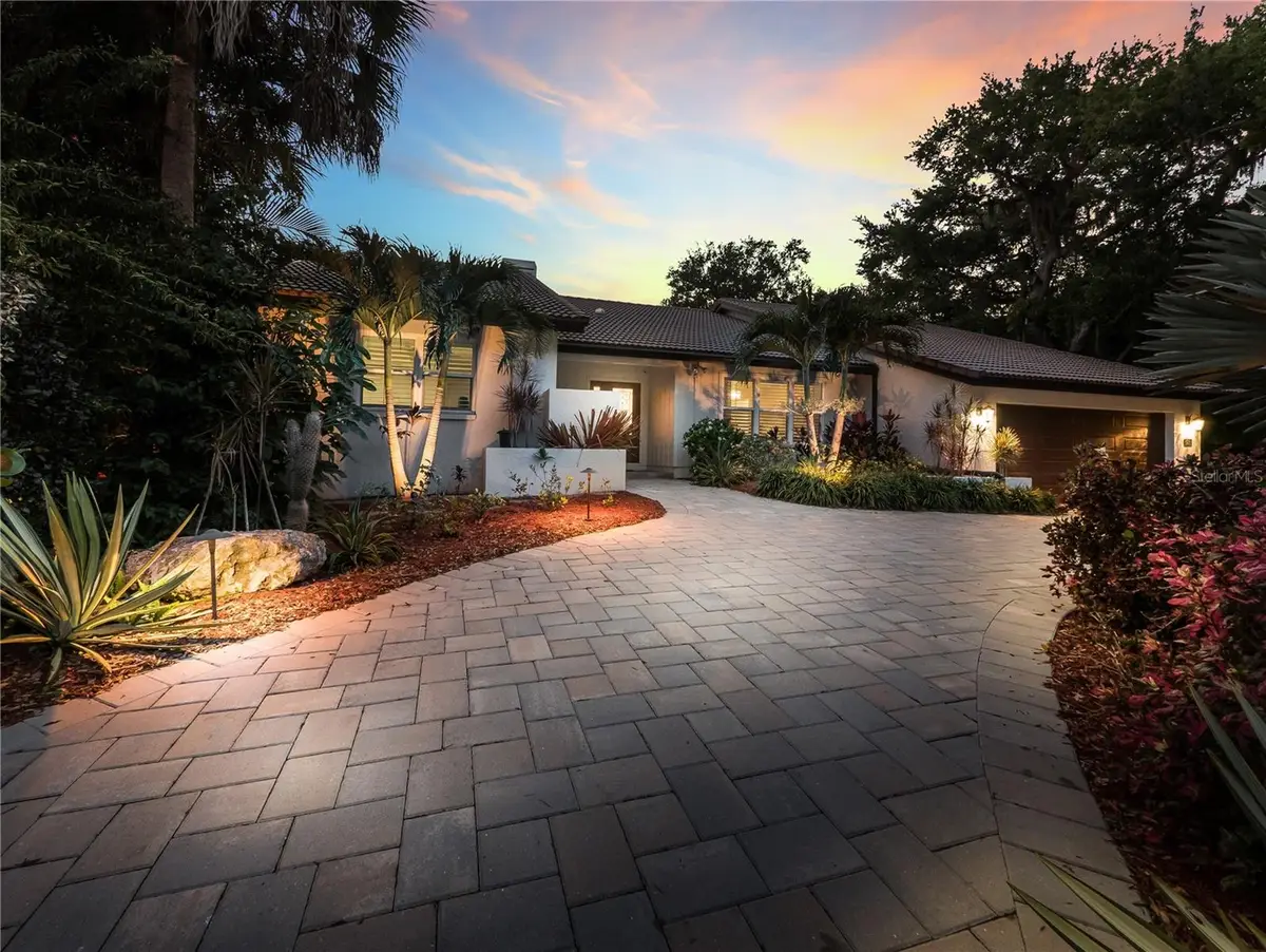 5231 Siesta Cove Drive, Sarasota, FL 34242 - #1