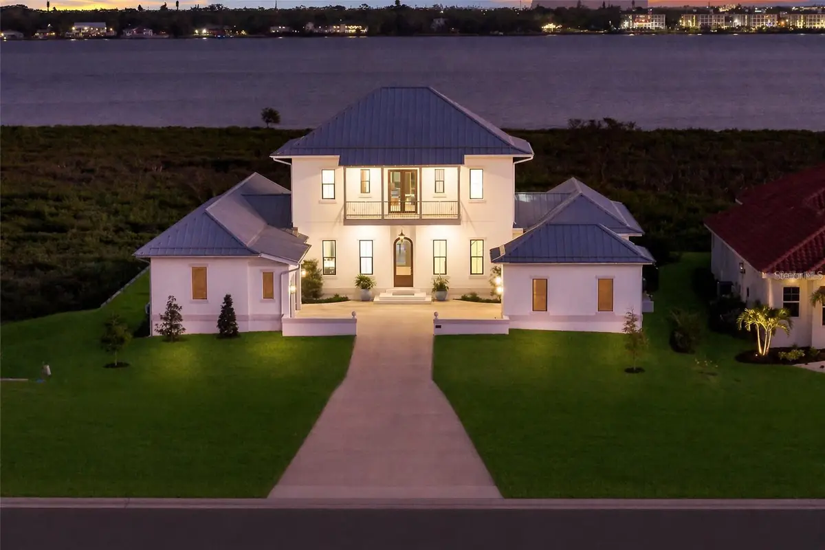 1517 4th Street E, Palmetto, FL 34221 - #1