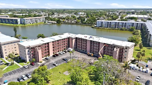 4137 Lake Bayshore Drive #C505, BRADENTON, FL 34205