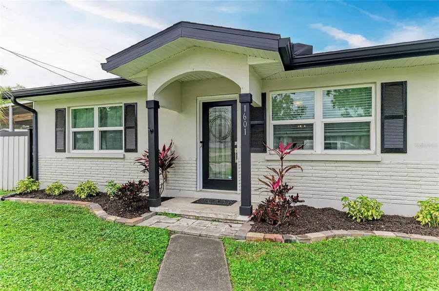 1601 9th Street W, Palmetto, FL 34221 - #2