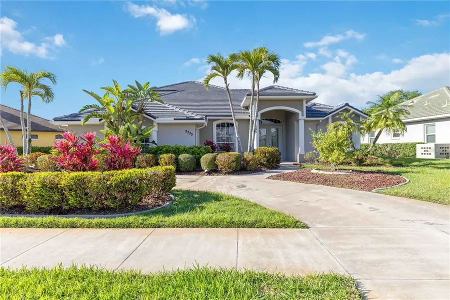 8335 Barton Farms Boulevard, Sarasota, FL 34240 - #2