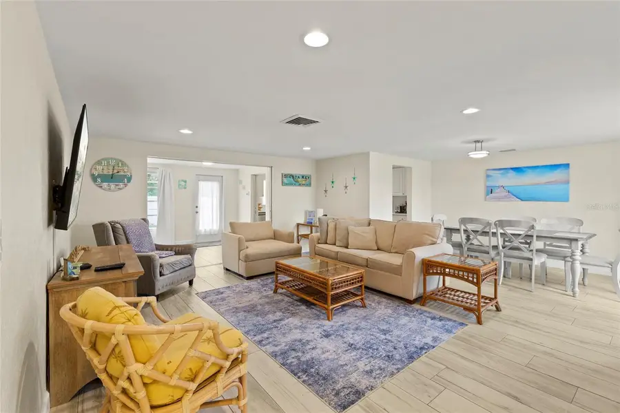 6836 Roxbury Drive, Sarasota, FL 34231 - #3