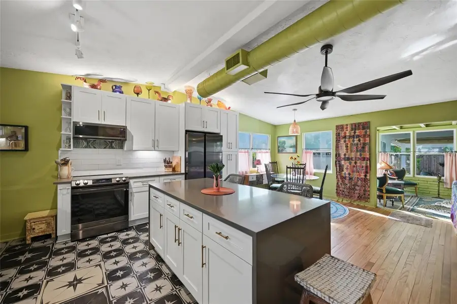 952 46th Street, Sarasota, FL 34234 - #3