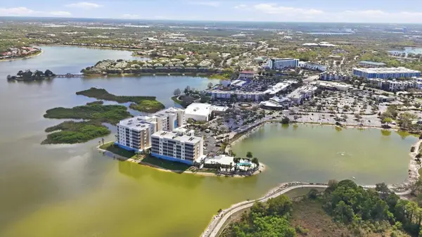 10510 Boardwalk Loop #602, LAKEWOOD RANCH, FL 34202