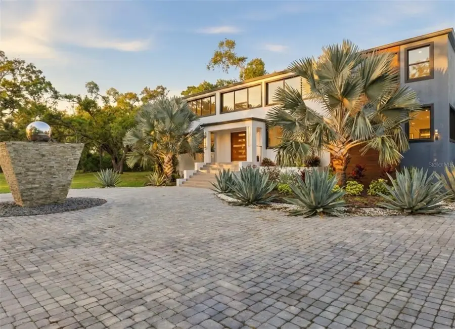 4942 Hubner Circle, Sarasota, FL 34241 - #2