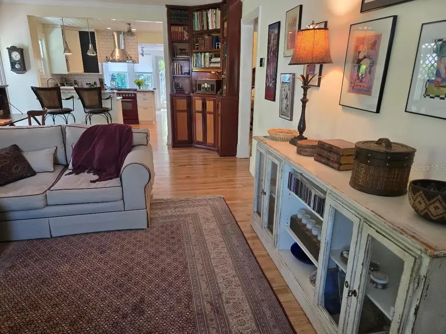 2310 Hickory Avenue, Sarasota, FL 34234 - #2