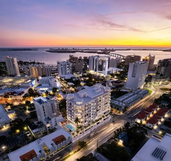 290 Cocoanut Avenue #703, SARASOTA, FL 34236