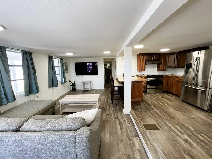 6605 Connecticut Street, Bradenton, FL 34207 - #2