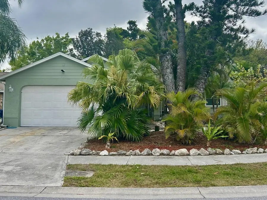7715 33rd Lane E, Sarasota, FL 34243 - #3
