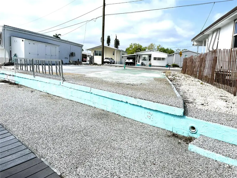 6905 W Bayou Lane, Bradenton, FL 34207 - #2