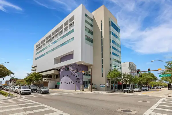 1990 Main Street #4, SARASOTA, FL 34236