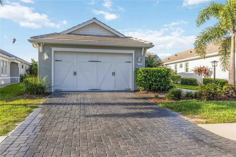 993 Crosswind Avenue, Sarasota, FL 34240 - #3