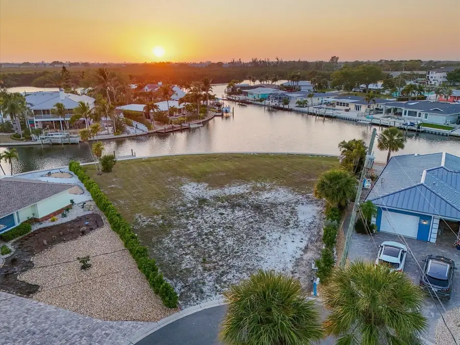 10412 Kingfisher Road W, Bradenton, FL 34209 - #2