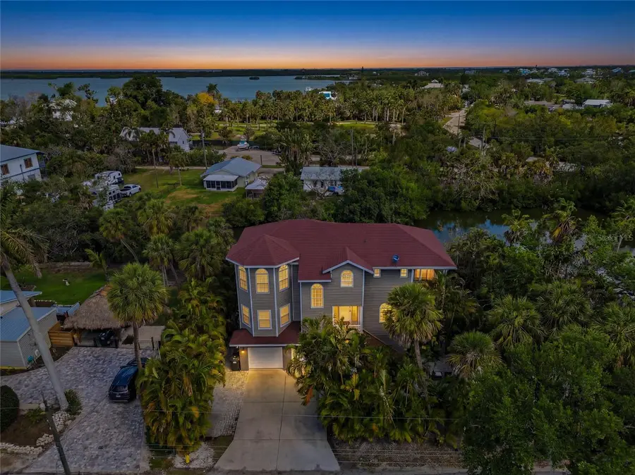 28 Michiana Drive, Terra Ceia, FL 34250 - #2