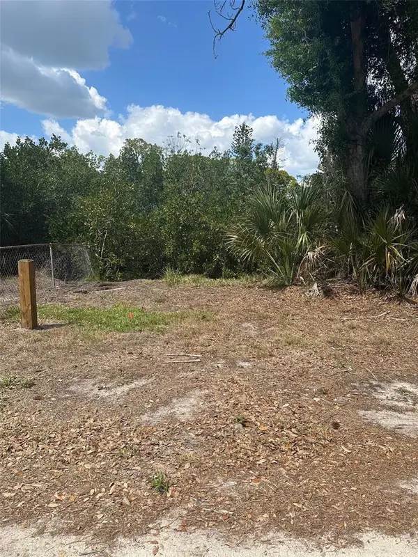 Riverview Drive, NOKOMIS, FL 34275