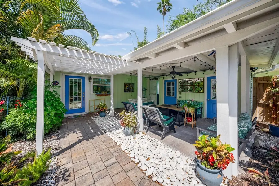 3424 Old Oak Drive, Sarasota, FL 34239 - #2