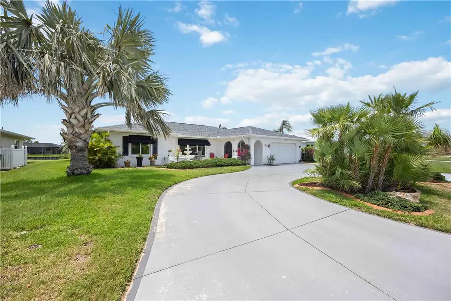 965 E Gondola Drive, Venice, FL 34293 - #3