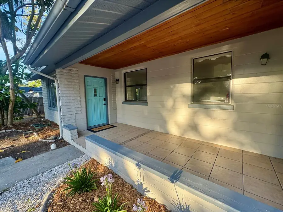 2107 Chippawa Place, Sarasota, FL 34234 - #3