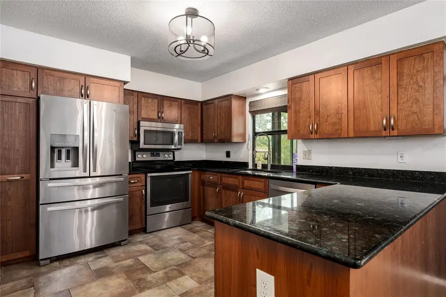 5012 Woodlawn Circle W, Palmetto, FL 34221 - #3