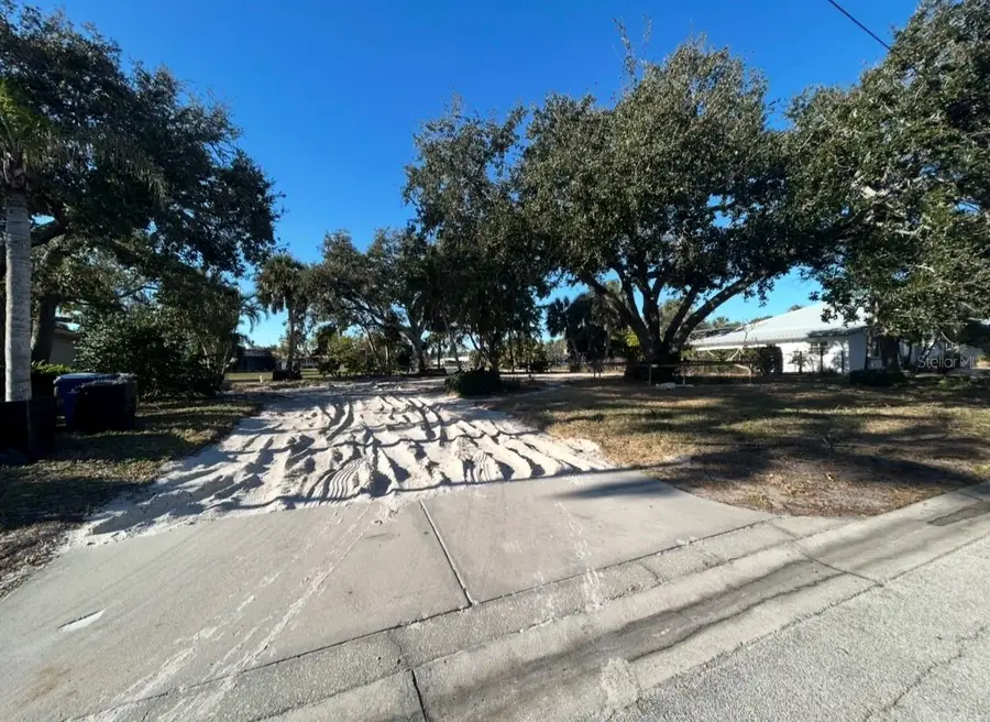 822 Paradise Way, Sarasota, FL 34242 - #2