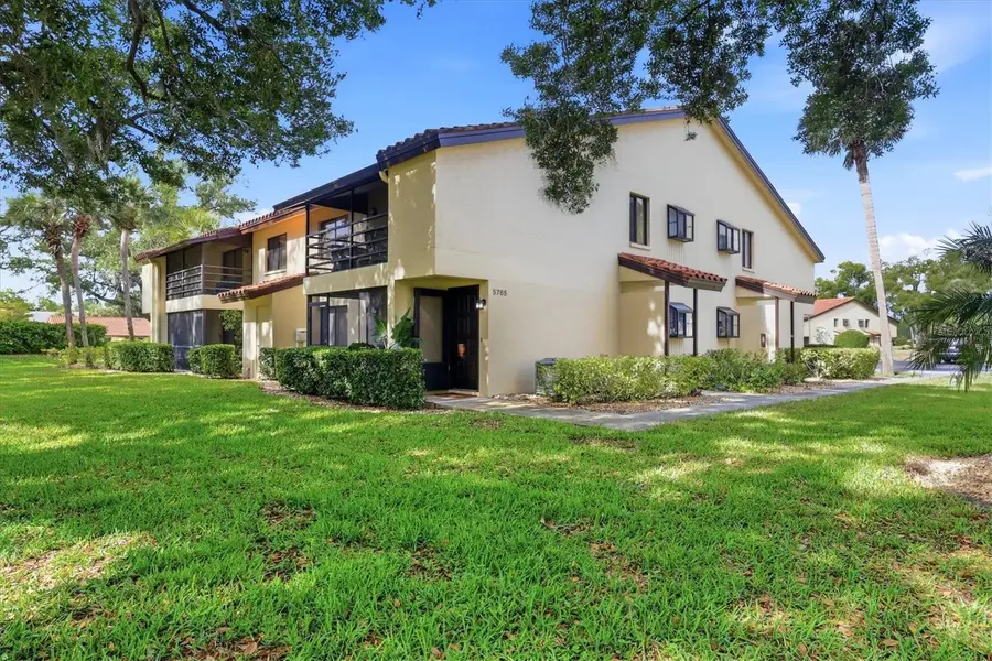 5765 Gardens Drive, Sarasota, FL 34243 - #3