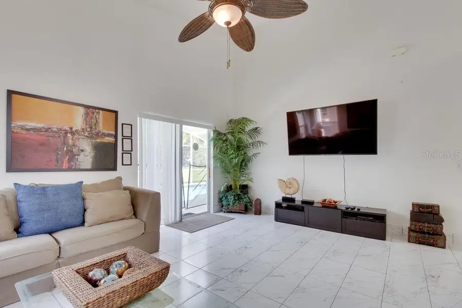 730 Bloomingdale Dr, Davenport, FL 33897 - #3