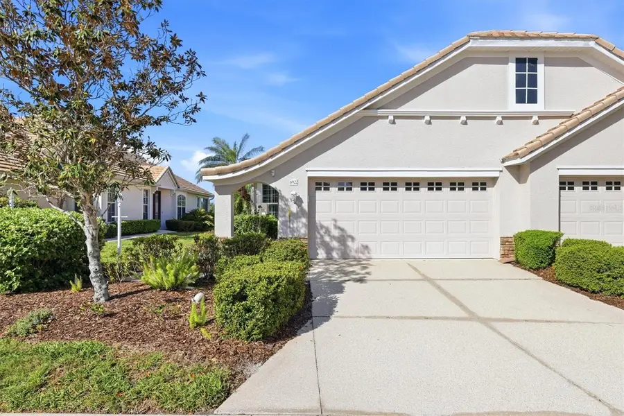 6922 Woodmore Terrace, Lakewood Ranch, FL 34202 - #2