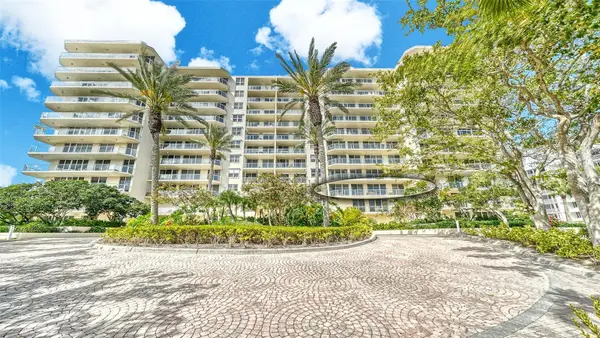 1800 Benjamin Franklin Drive #B308, SARASOTA, FL 34236