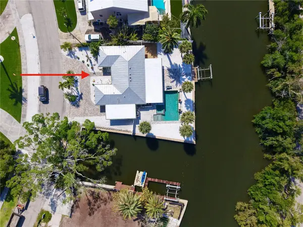 306 Island Circle, SARASOTA, FL 34242