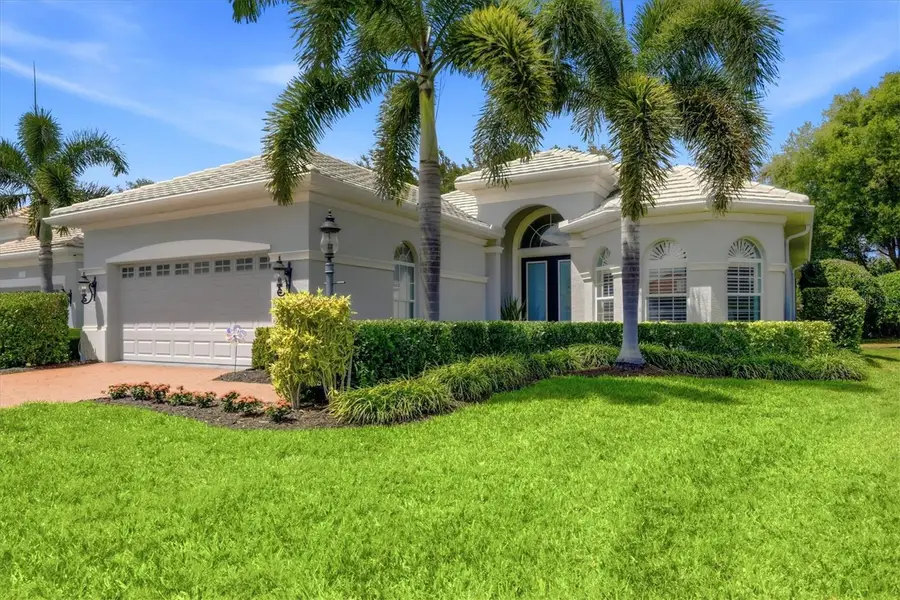 12323 Thornhill Court, Lakewood Ranch, FL 34202 - #2