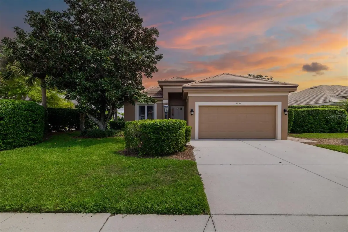5237 97th Street E, Bradenton, FL 34211 - #1