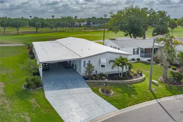 8520 Countess Avenue Circle, PALMETTO, FL 34221