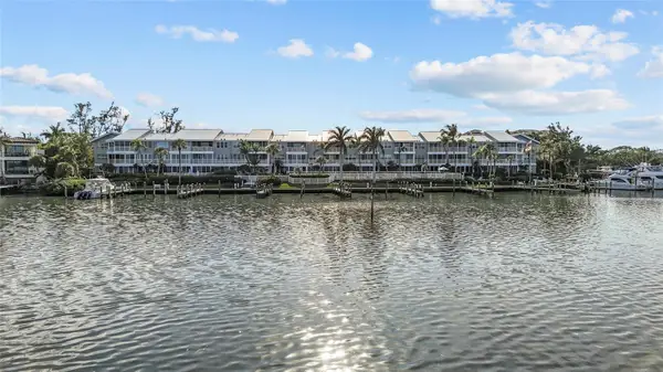 615 Dream Island Place #105, LONGBOAT KEY, FL 34228