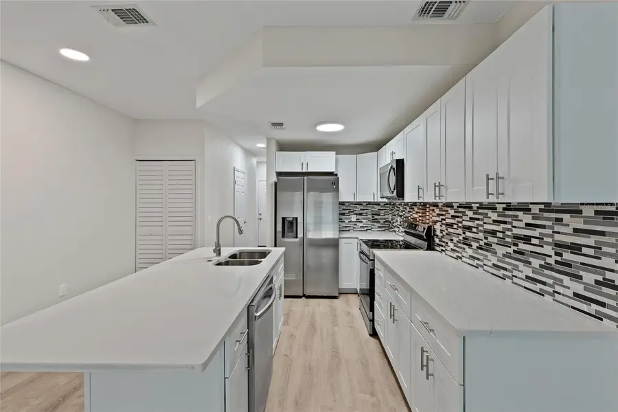4330 Tyler Circle N, Saint Petersburg, FL 33709 - #3