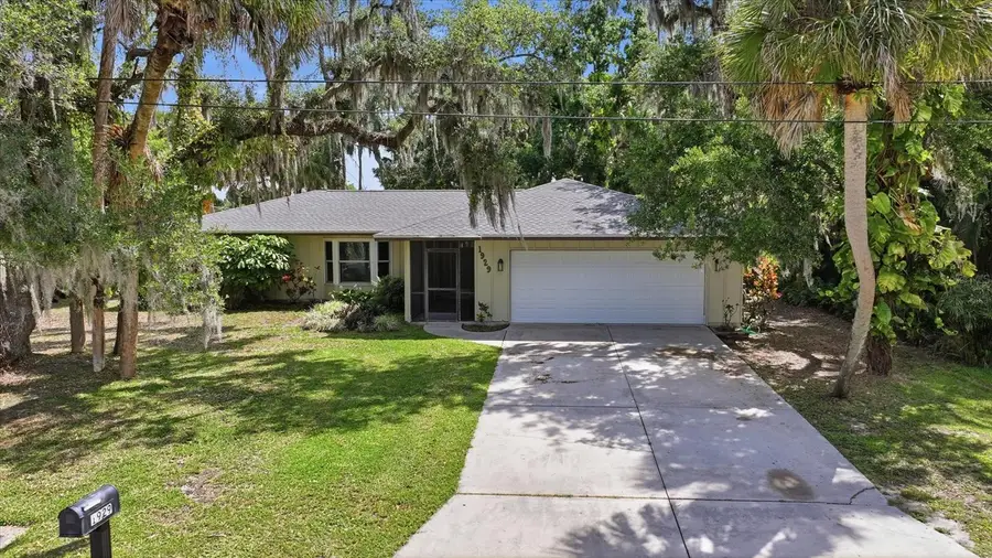 1929 Par Place, Sarasota, FL 34240 - #2