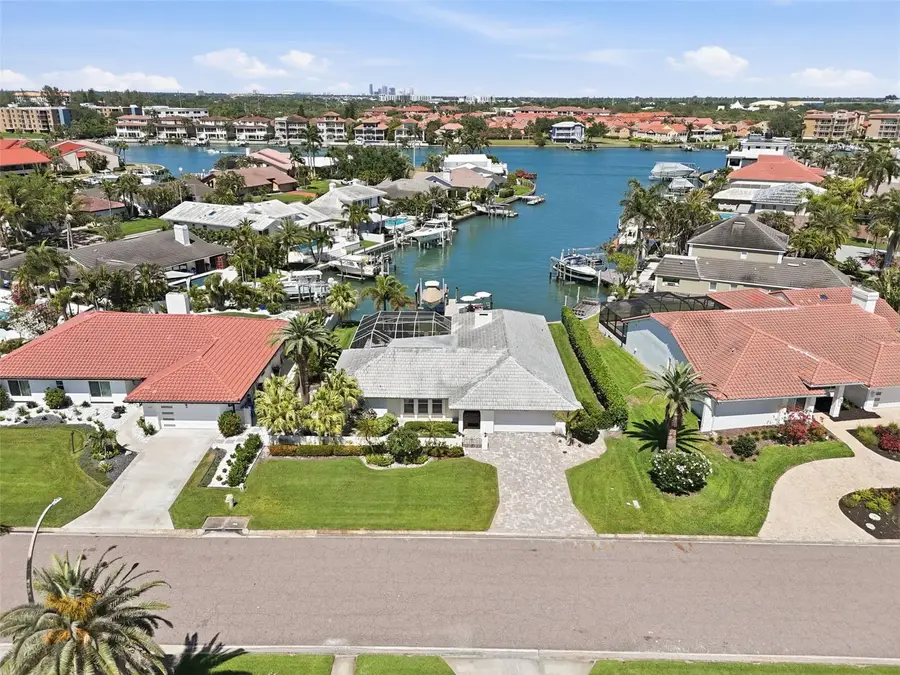 5860 Leeland Street S, Saint Petersburg, FL 33715 - #2