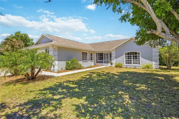 4851 Hamlets Grove Drive, SARASOTA, FL 34235