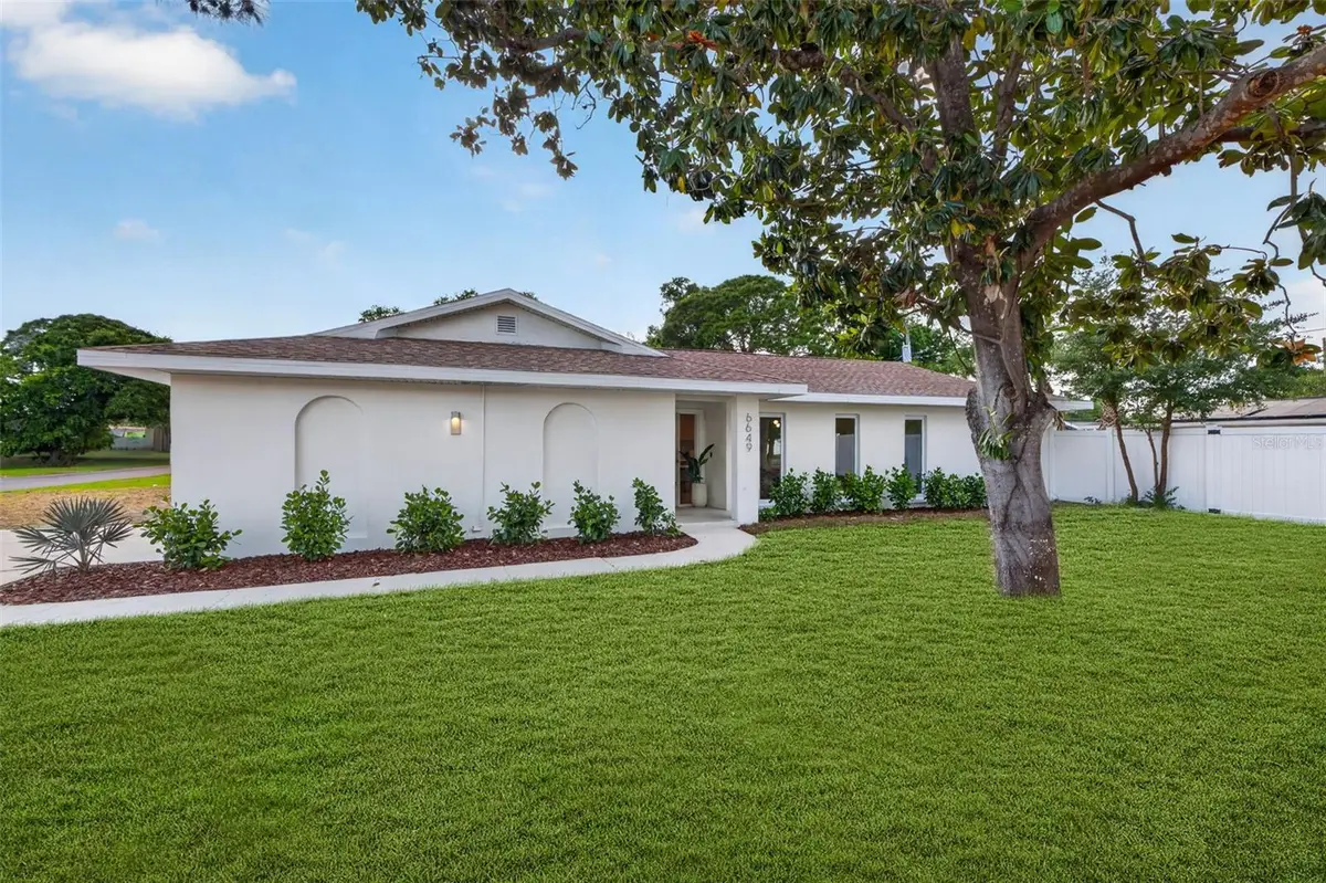 6649 Pinellas Point Drive S, Saint Petersburg, FL 33712 - #1