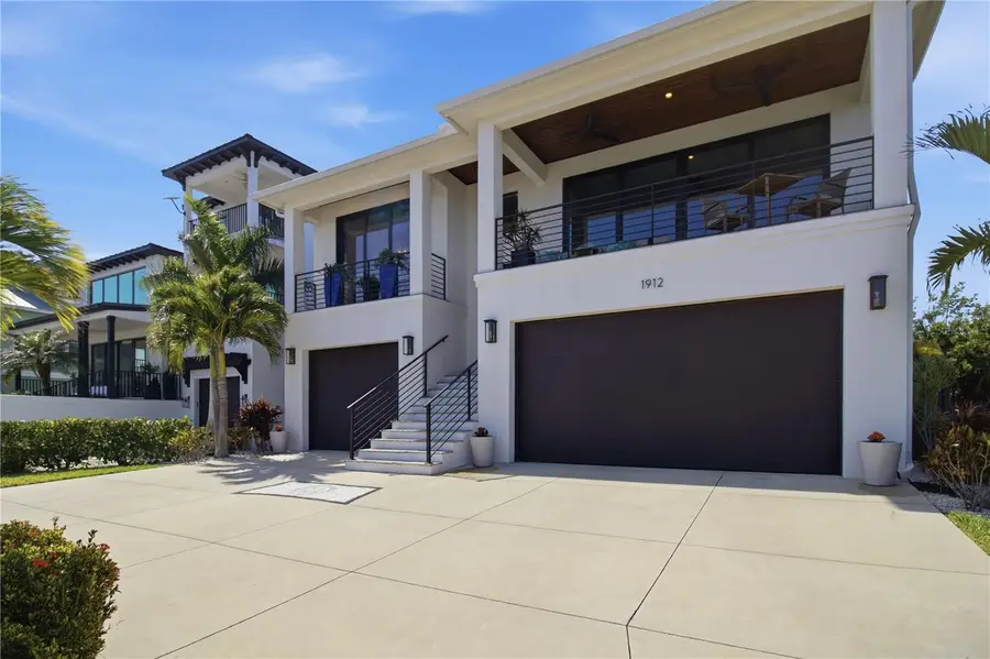 1912 Riverside Drive E, Bradenton, FL 34208 - #2