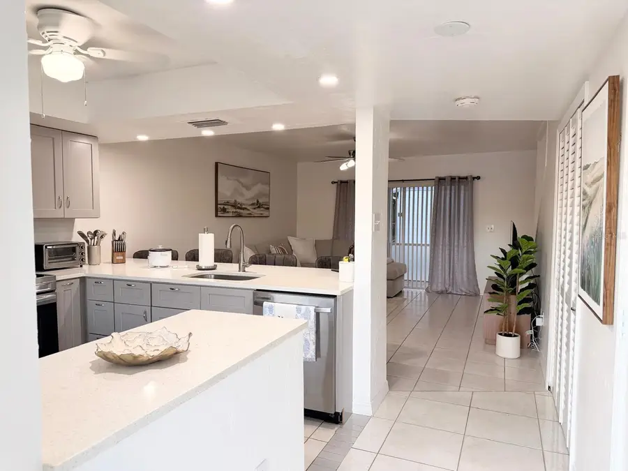 16th Pl, Cape Coral, FL 33914 - #2